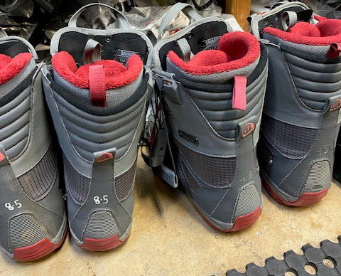 EX-RENTAL Womens SL Salomon Snowboard Boots